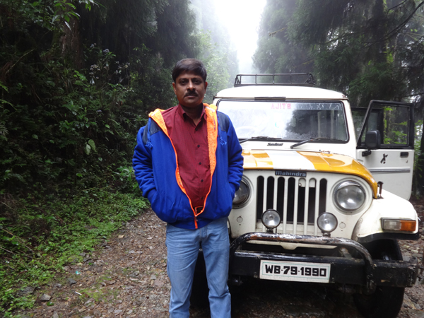 Way to Kolakham from Lava